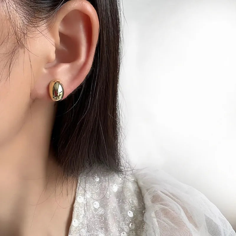Elegant Smooth Gold Alloy Bean Oval Stud & Clip On No Piercing Minimalist Women's Fashion Earrings