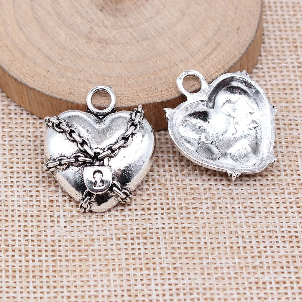 27x24mm 4.7g Antique Silver Tone Zinc Alloy Gothic Chain Heart Charm Pendant for DIY Jewelry Making