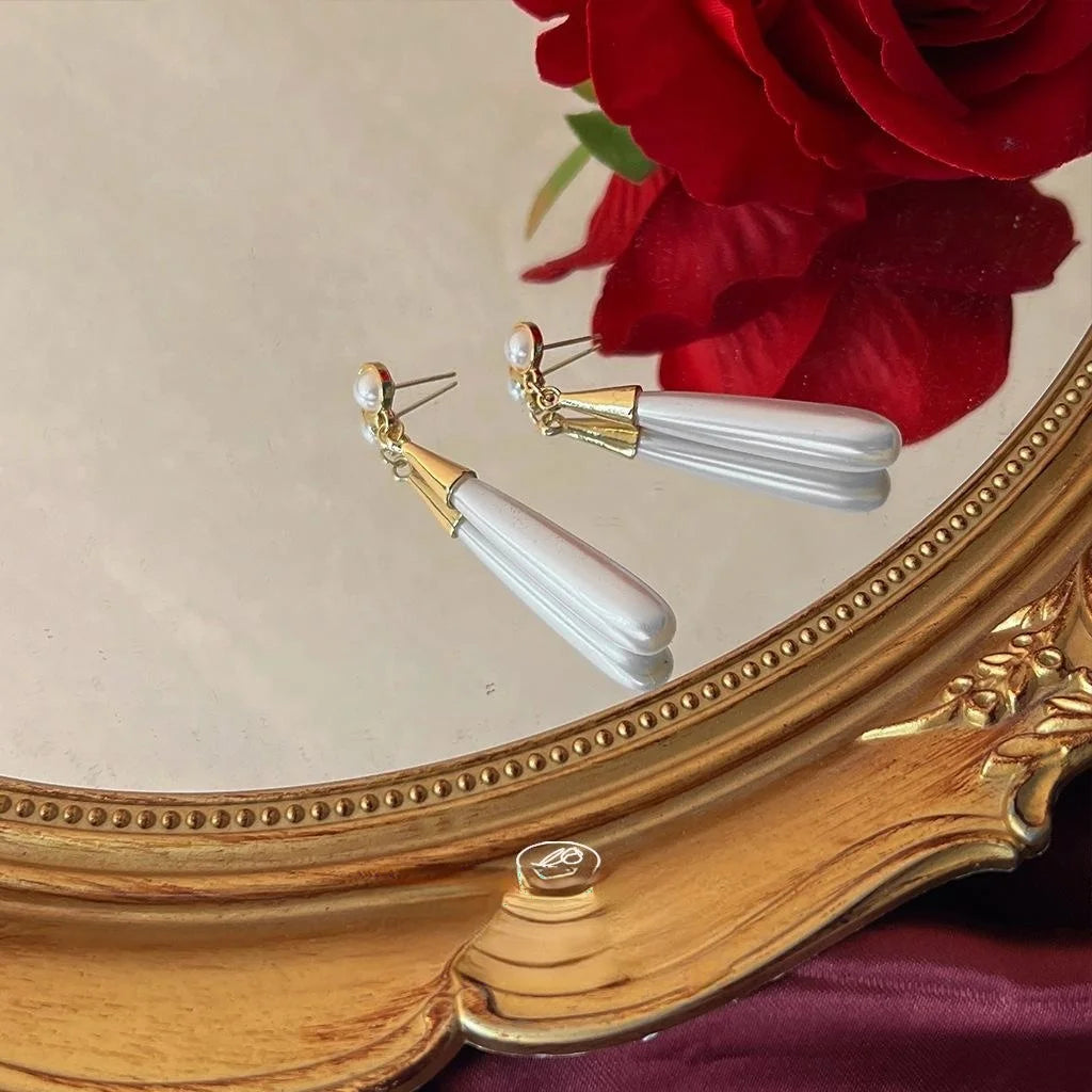 French Court Style Teardrop Pearl Tassel Stud Earrings Vintage Alloy Long Dangle Jewelry