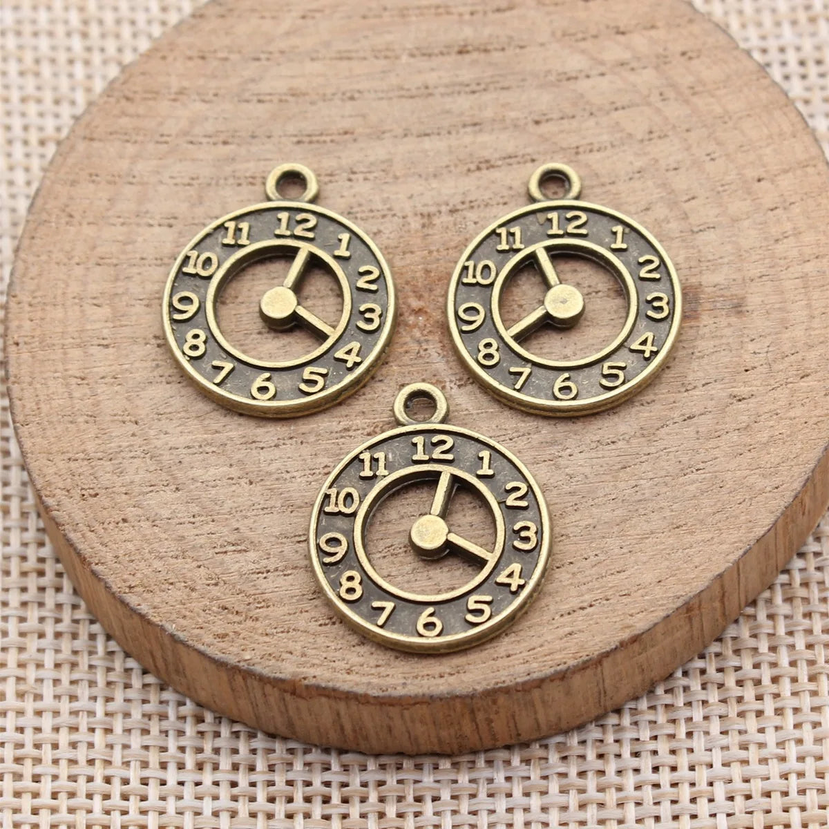 21x18mm 1.65g Multicolor Zinc Alloy Double Sided Clock Charm Pendant for DIY Necklace Jewelry Making