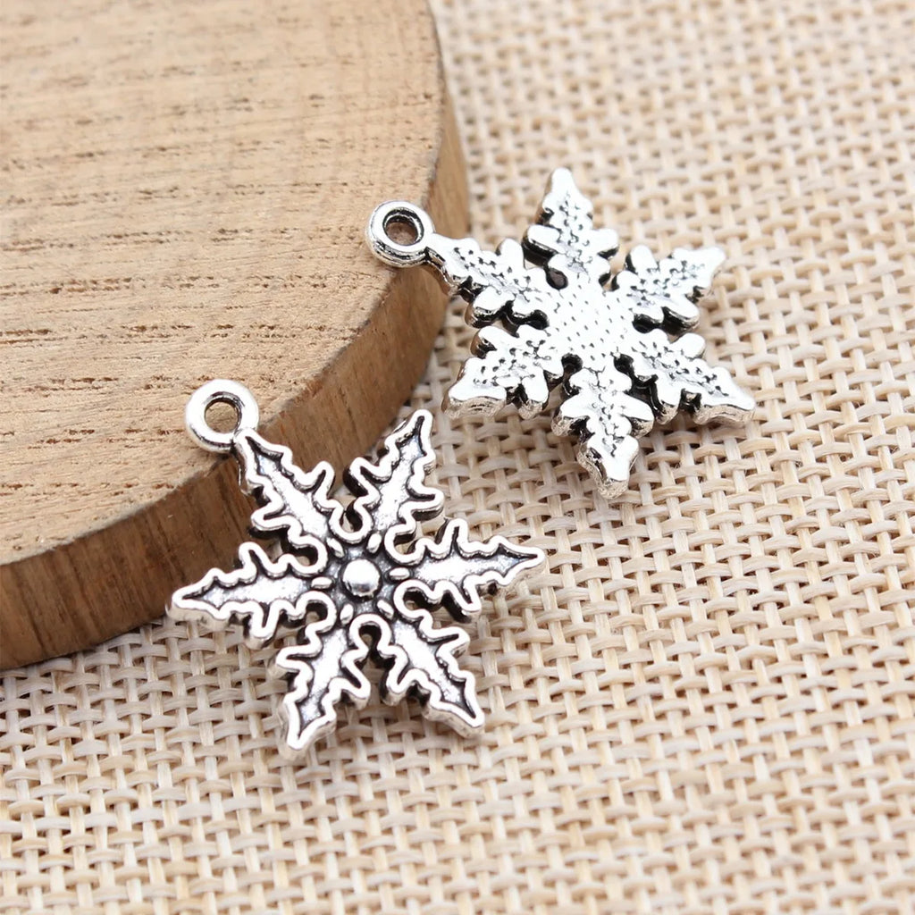 25x19mm 2.3g Antique Silver Zinc Alloy Snowflake Charm Pendant for DIY Winter Jewelry Making