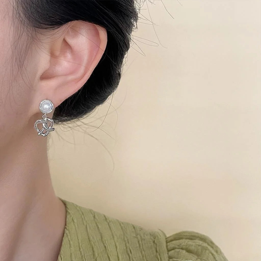 Sweet Cool Heart Rope Knot Pearl Drop Earrings Copper Niche Design Commuter Jewelry