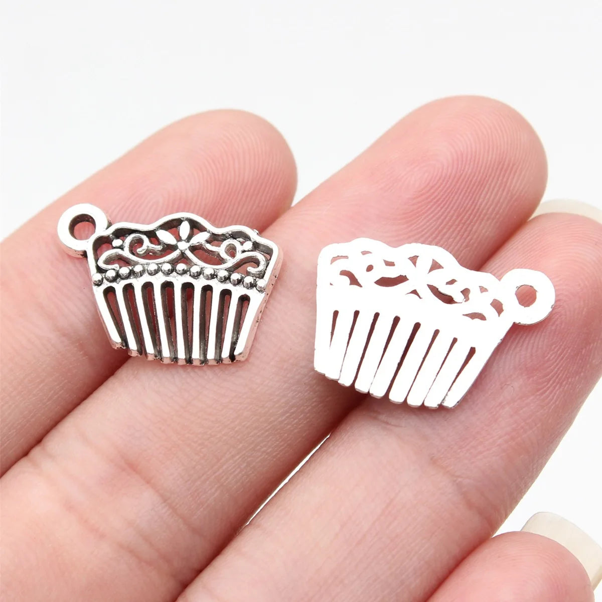 19x13mm 0.82g Antique Silver Zinc Alloy Comb Charm Pendant for Necklace Earring Bracelet DIY