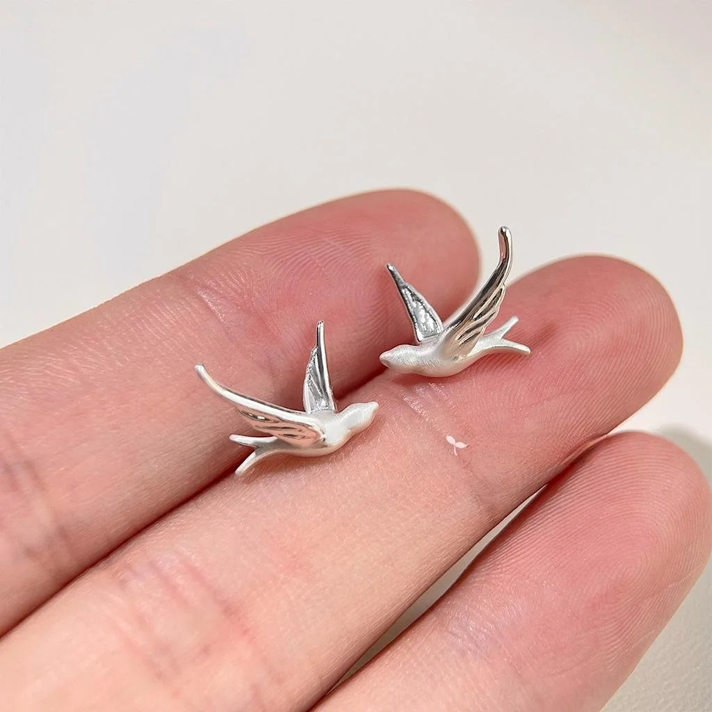 New Chinese Style Copper Flying Bird Stud Earrings For Women 2025 Designer Jewelry