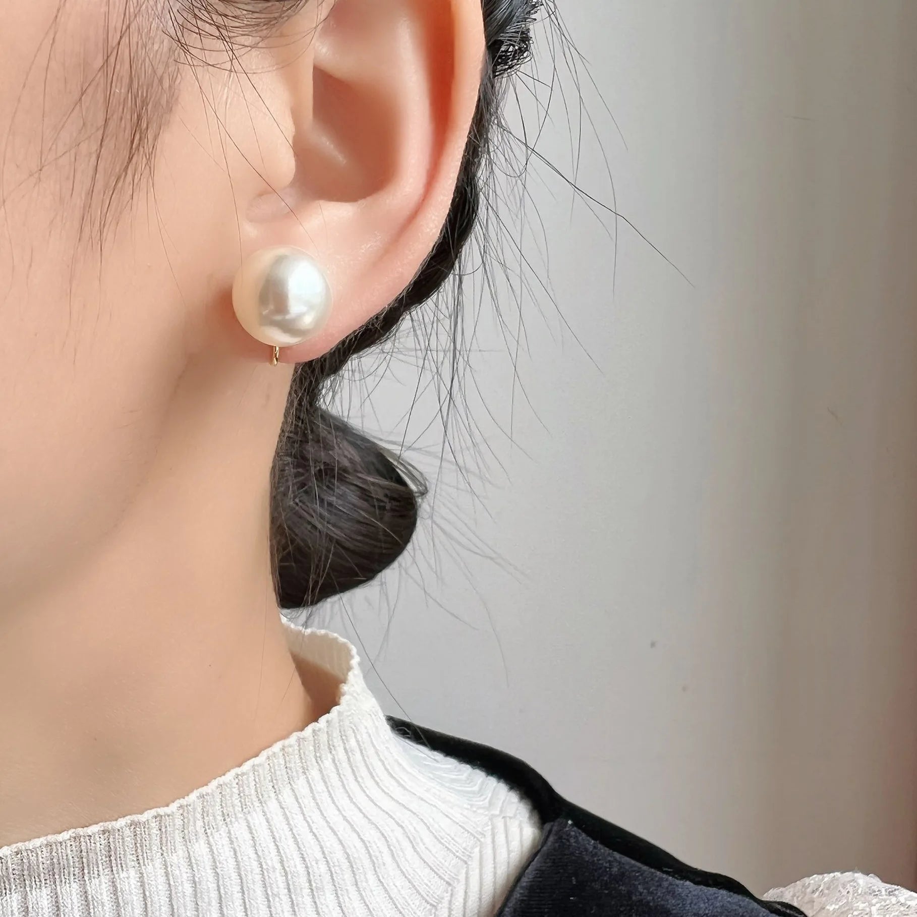 Elegant Spiral Disc Pearl Drop Alloy Stud & Clip On No Piercing Light Luxury Statement Earrings