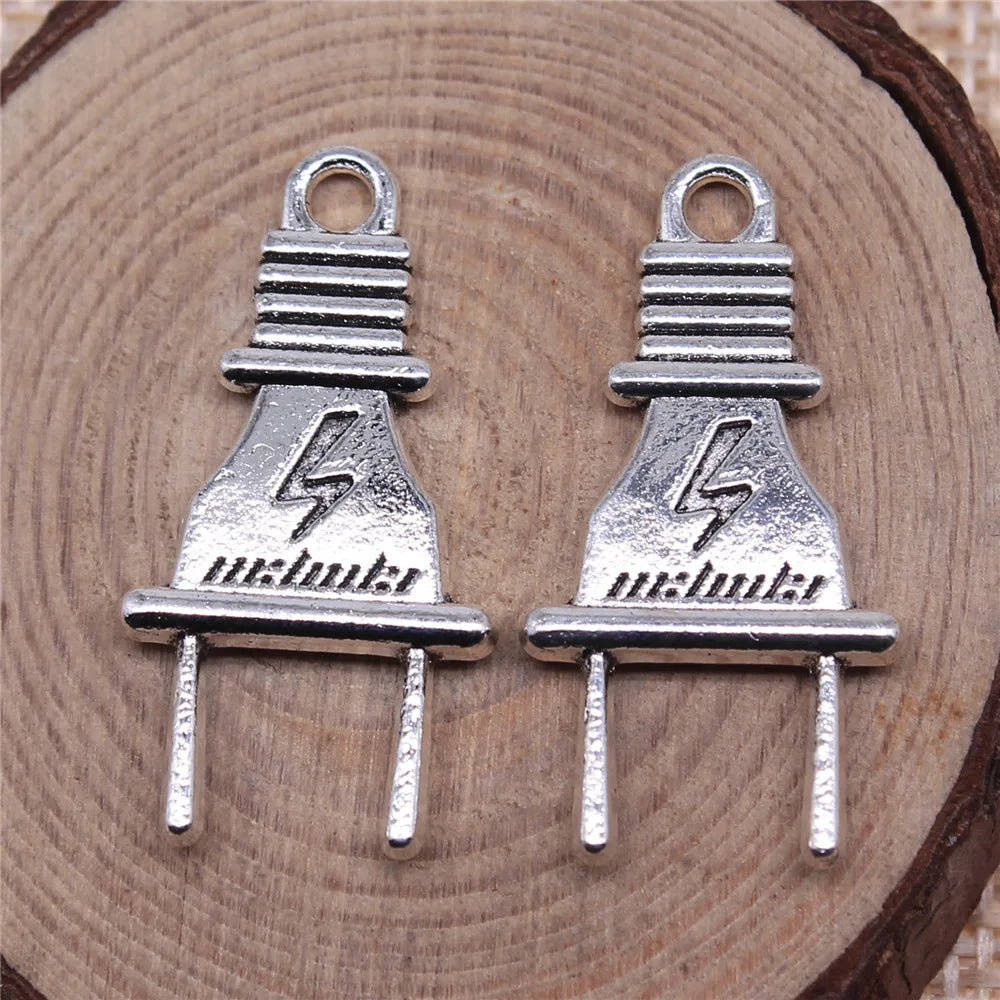 32x16mm 3.2g Antique Silver Zinc Alloy Electrical Plug Charm Pendant for DIY Jewelry Making
