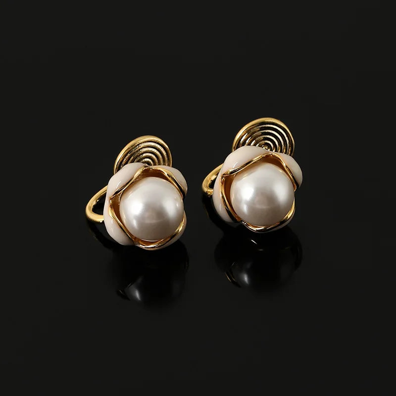 Elegant Enamel Flower Faux Pearl Alloy Stud & Clip On No Piercing Sweet French Style Earrings