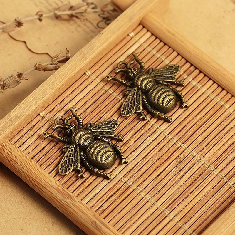 25MM Zinc Alloy Bee Charm Pendant for DIY Necklace Bracelet Jewelry Making