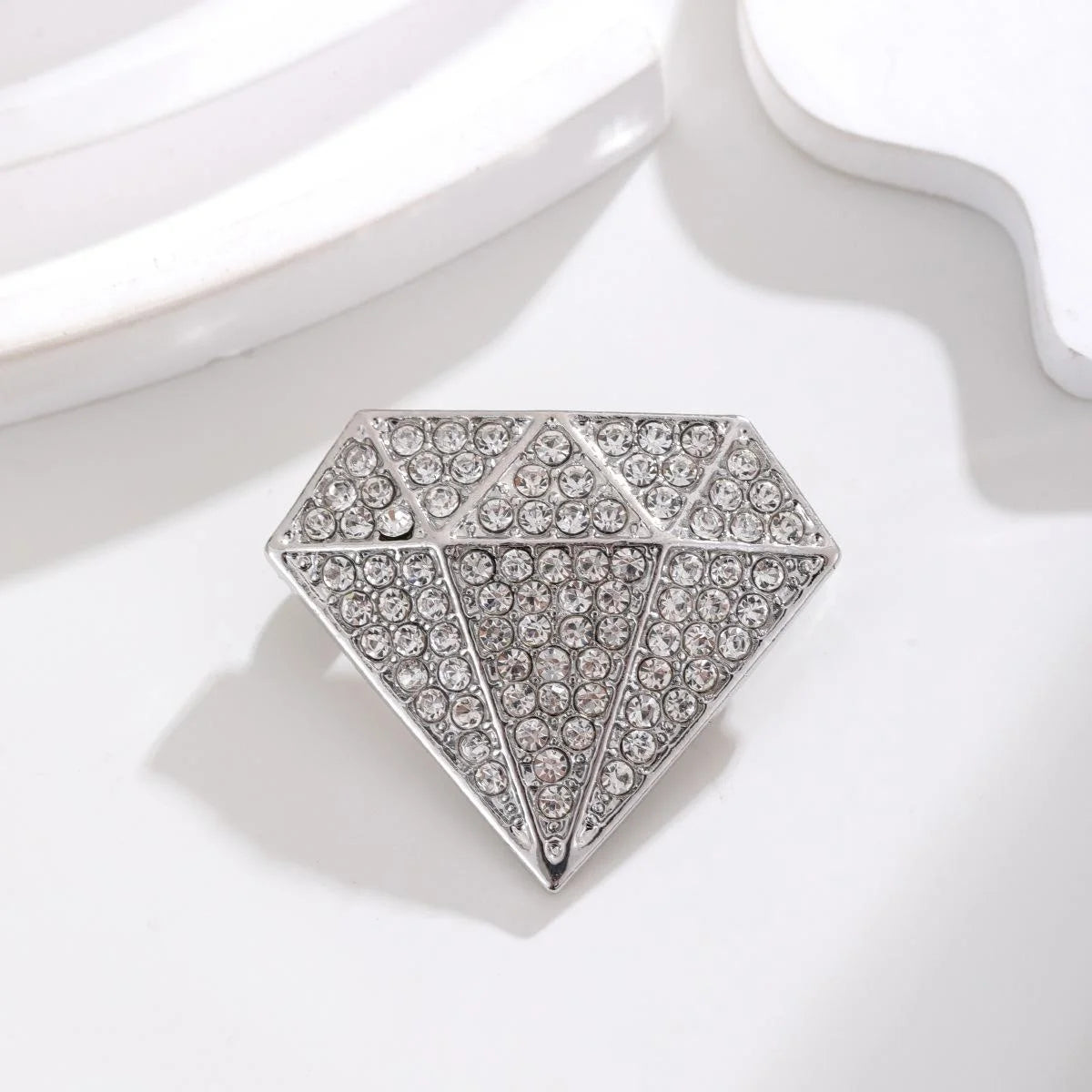 Luxury Geometric Diamond Shape Rhinestone Alloy Brooch, Sparkling Women's Lapel Pin Corsage Suit Accessory