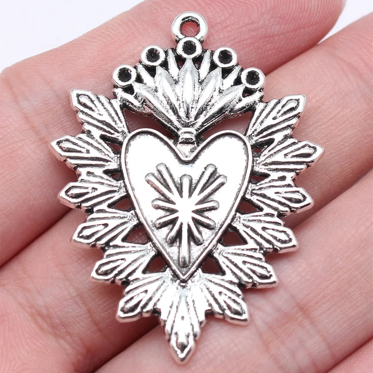 44x33mm 7g Antique Silver Zinc Alloy Gothic Heart charm pendant for punk necklaces and DIY jewelry