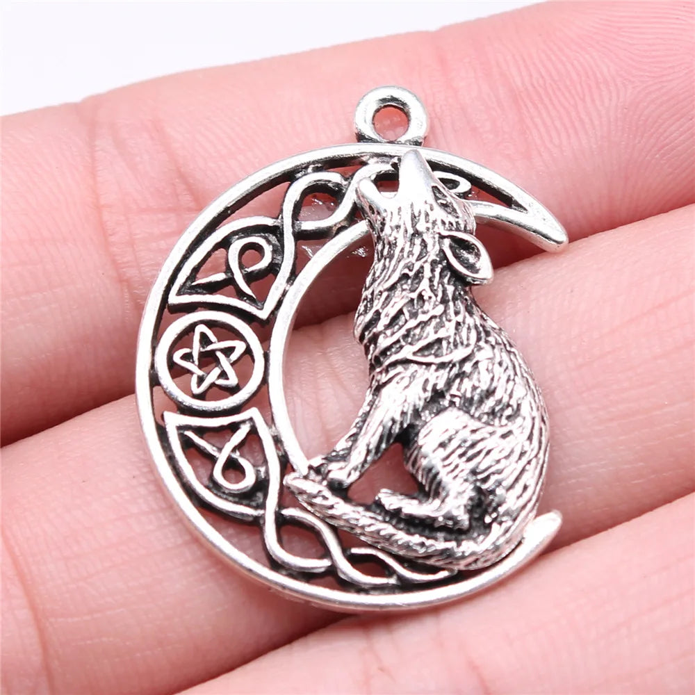 26x33mm 4.7g Antique Silver Zinc Alloy Viking Wolf charm pendant for necklace bracelet DIY jewelry making