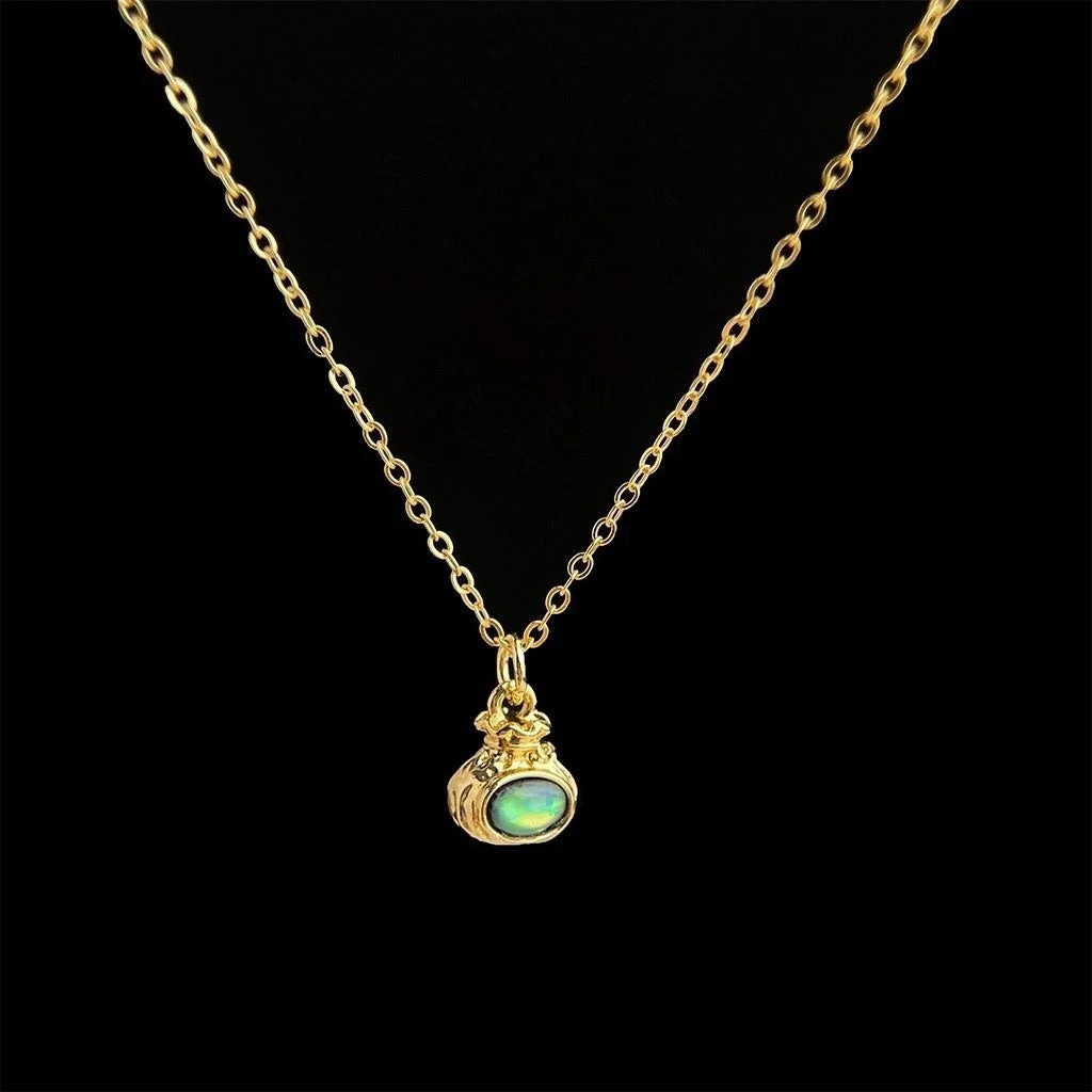18K Gold Plated Copper Abalone Shell Lucky Bag Pendant Necklace For Women Light Luxury Geometric Collarbone Chain