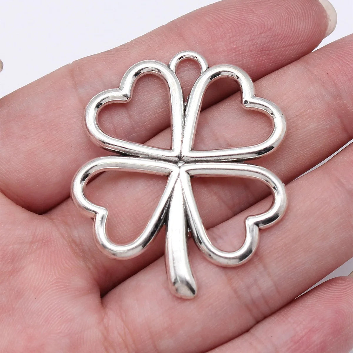42x36mm 6.6g Multicolor Zinc Alloy Hollow Heart Four Leaf Clover Charm Pendant for DIY Jewelry Making