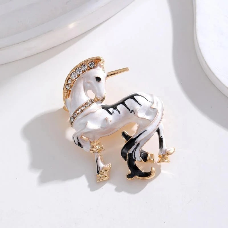 Elegant White Unicorn Horse Enamel Rhinestone Alloy Brooch, Animal Lapel Pin Suit Accessory Gift