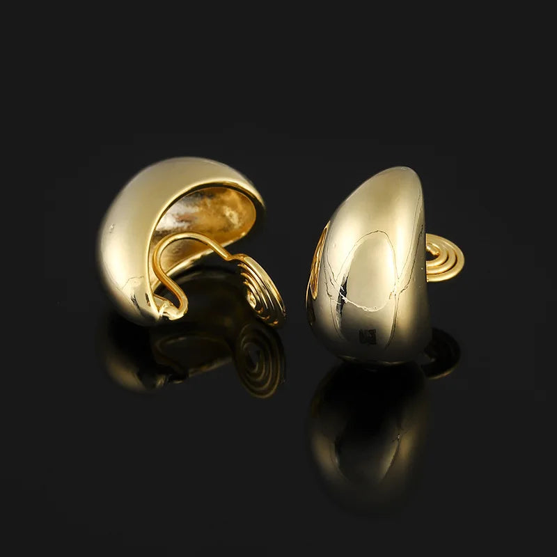 Elegant Gold Alloy Teardrop Spiral Stud & Clip On No Piercing Minimalist Women's Fashion Earrings