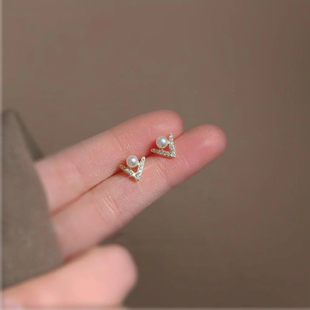 14K Gold Plated Copper Irregular Triangle Micro Pave Zircon Pearl Stud Earrings Korean Style