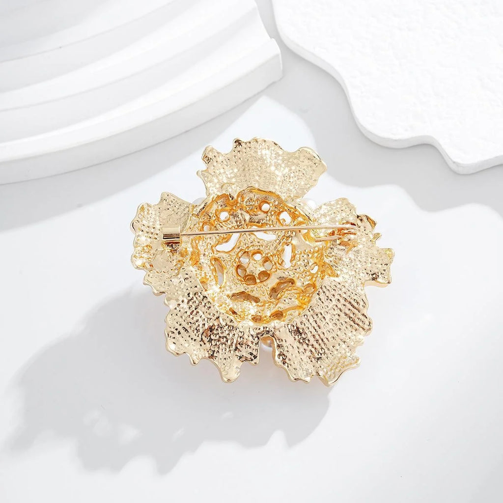 Elegant Sunflower Pearl Alloy Brooch For Women, Silver Flower Lapel Pin Corsage Suit Accessory Gift