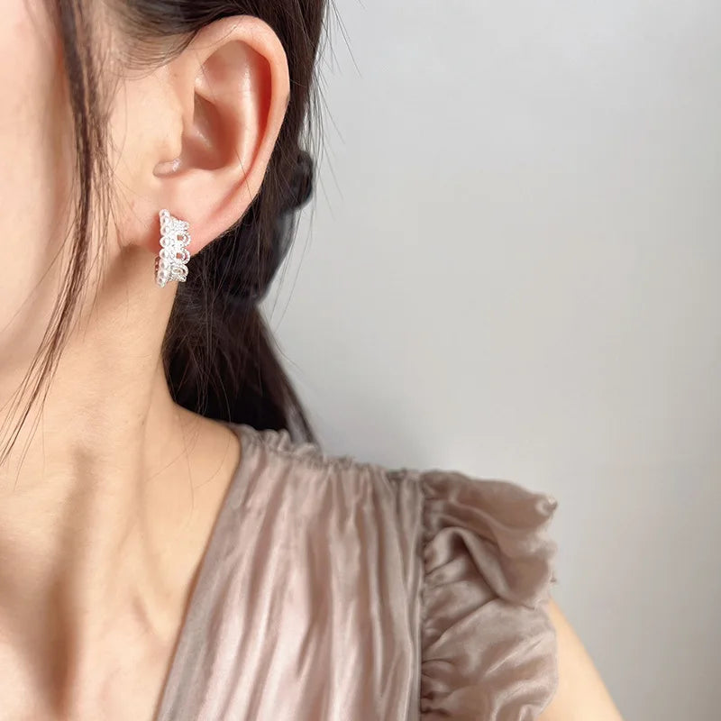 Elegant Lace Swirl Hoop Pearl Rhinestone Stud & Clip On No Piercing Women's Fashion Earrings