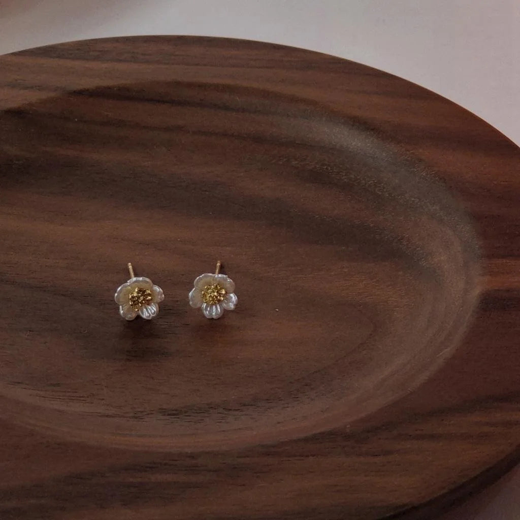 Mini Fresh Resin Flower Stud Earrings With Silver Plated Pins, Simple Petal Daily Jewelry