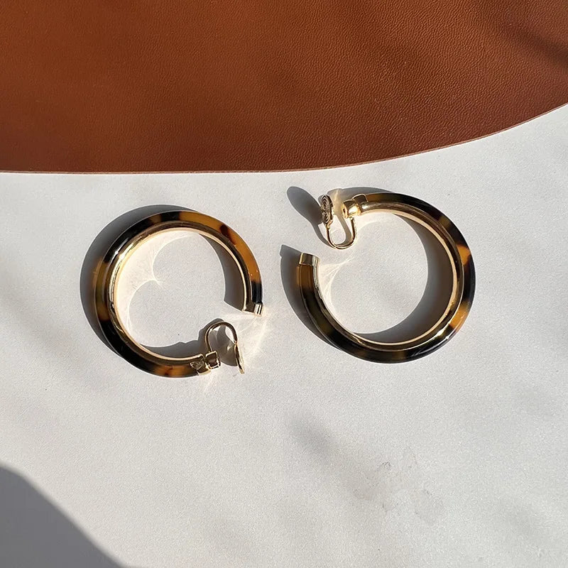 Elegant Brown Leopard Resin Hoop Stud & Clip On No Piercing Gold Alloy Spiral Disc Earrings