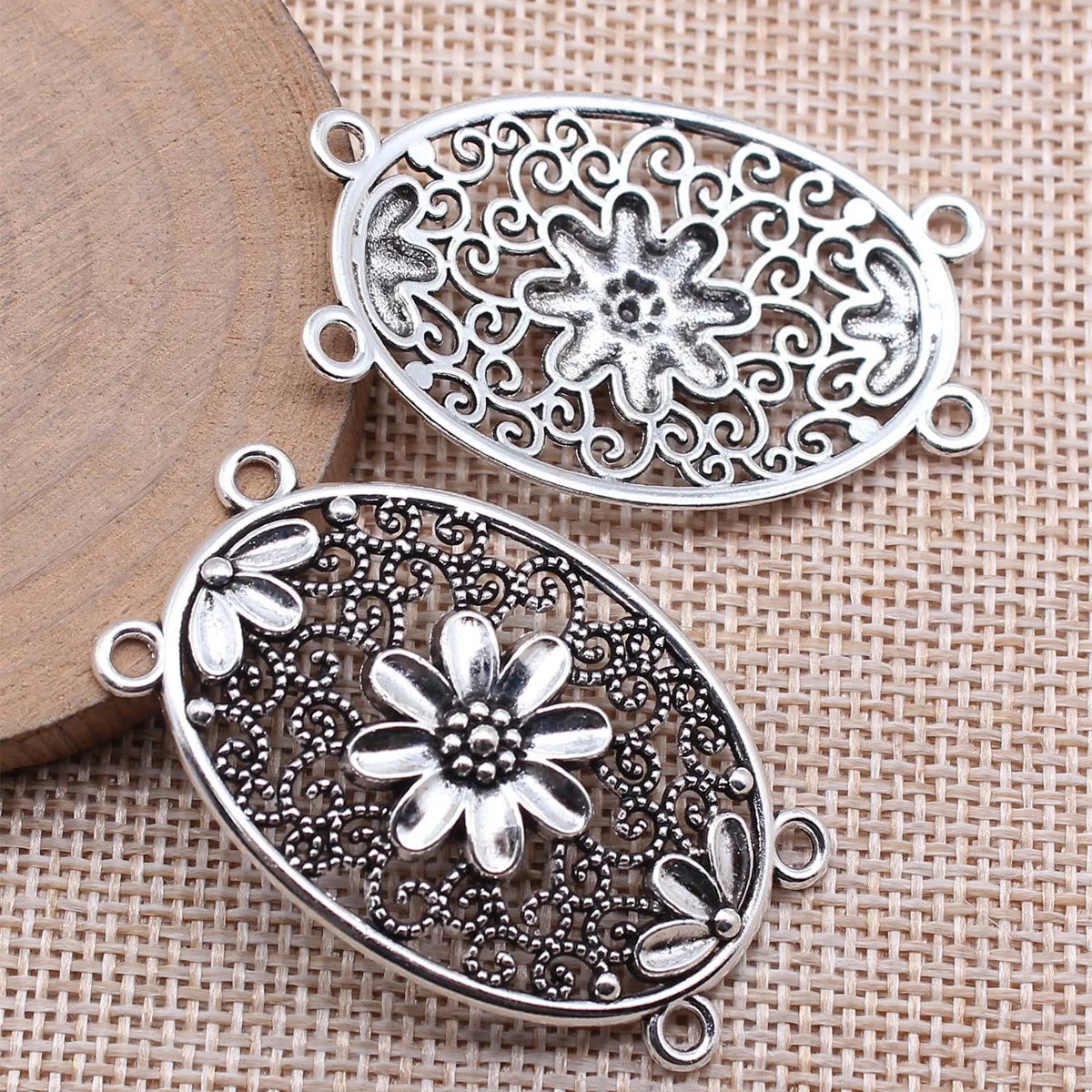 45x28mm 5.5g Antique Silver Zinc Alloy Four Hole Flower Body Chain Connector Charm for Waist Chain