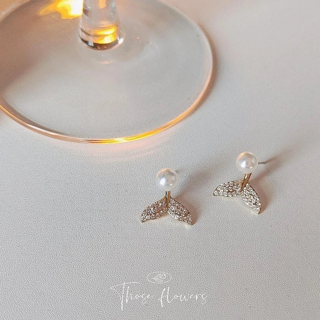 14K Plated Micro Pave Zircon Fishtail Pearl Stud Earrings Geometric Line Luxury Ear Jewelry