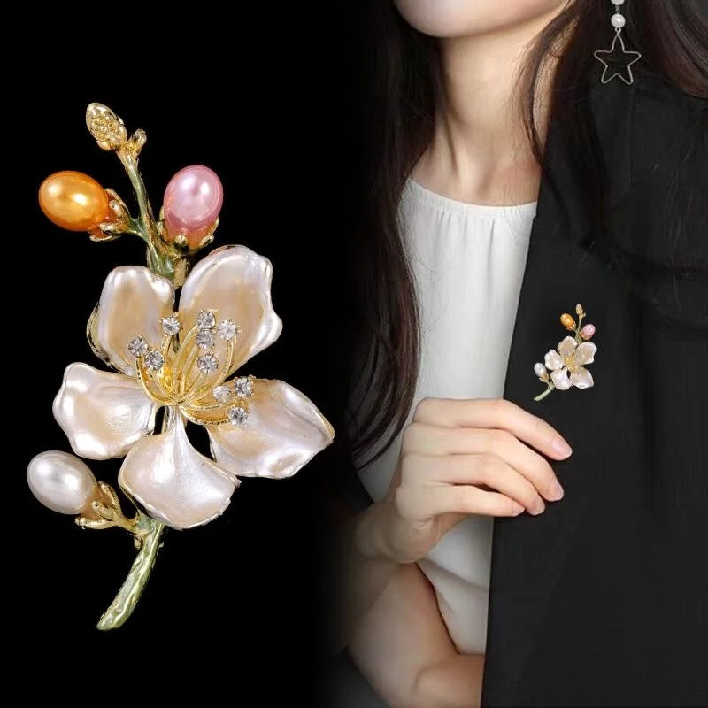 Elegant Mother Of Pearl Flower Brooch With Rhinestone Alloy Stem, Women's Lapel Pin Corsage Gift