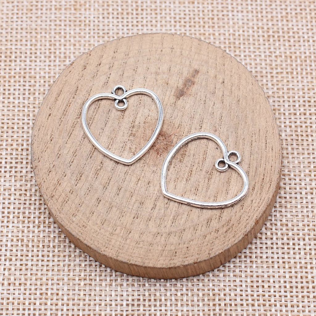 23x21mm 0.84g Antique Silver Zinc Alloy Hollow Heart Connector Charm for DIY Bracelet Jewelry Making