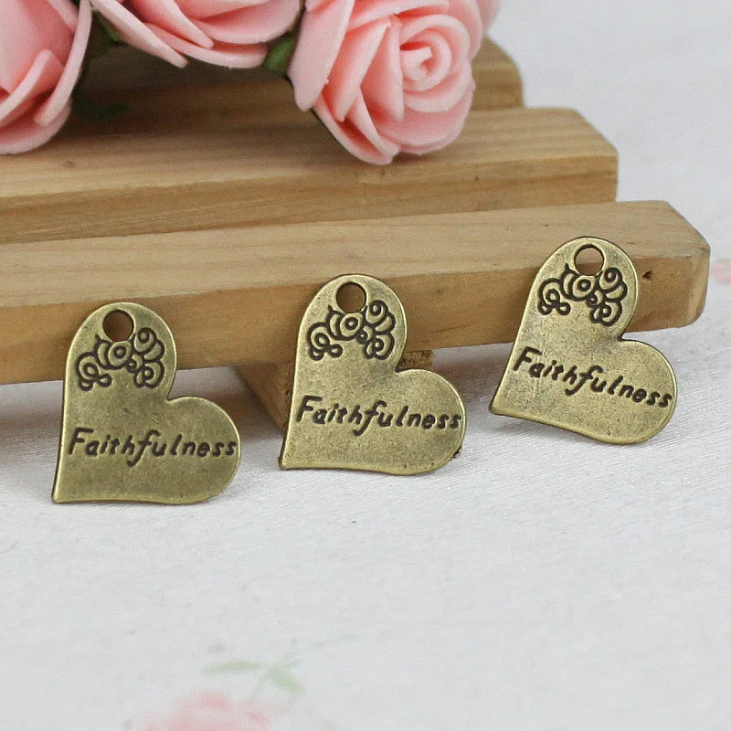 21x18MM Zinc Alloy Heart Charm Pendant for DIY Necklace Bracelet Jewelry Making
