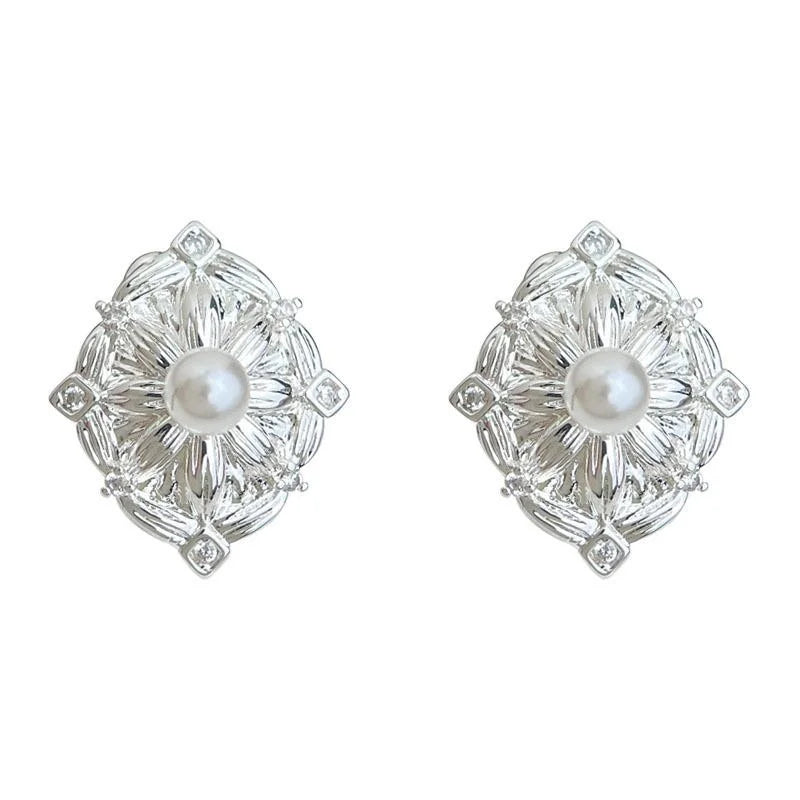 Luxury Daisy Flower Stud Earrings Copper Micro Paved Zircon Pearl Petal Jewelry