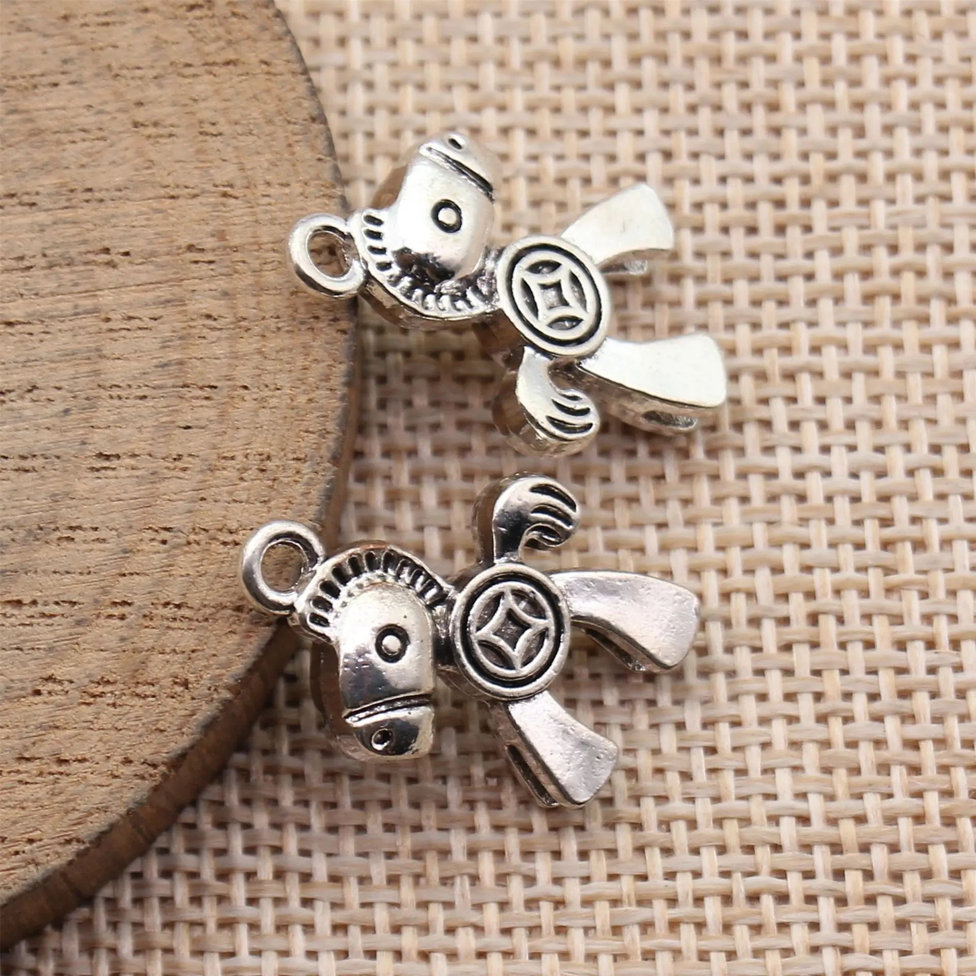 22x17x5mm 2.9g Antique Silver Zinc Alloy Horse Coin Charm Pendant for DIY Necklace Keychain Making