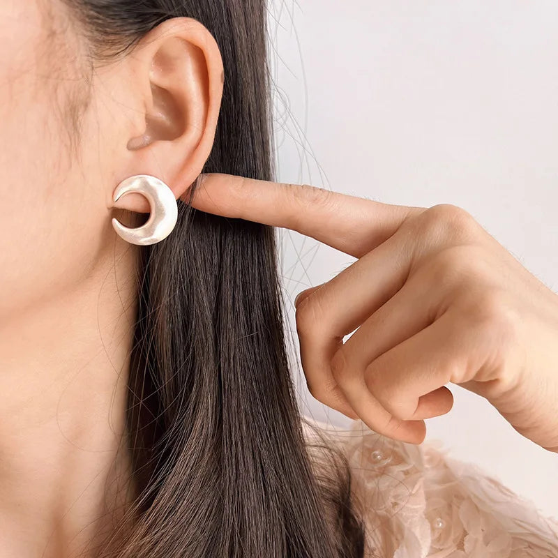 Light Luxury Brushed Silver Alloy Crescent Moon Stud & Clip On No Piercing Minimalist Earrings
