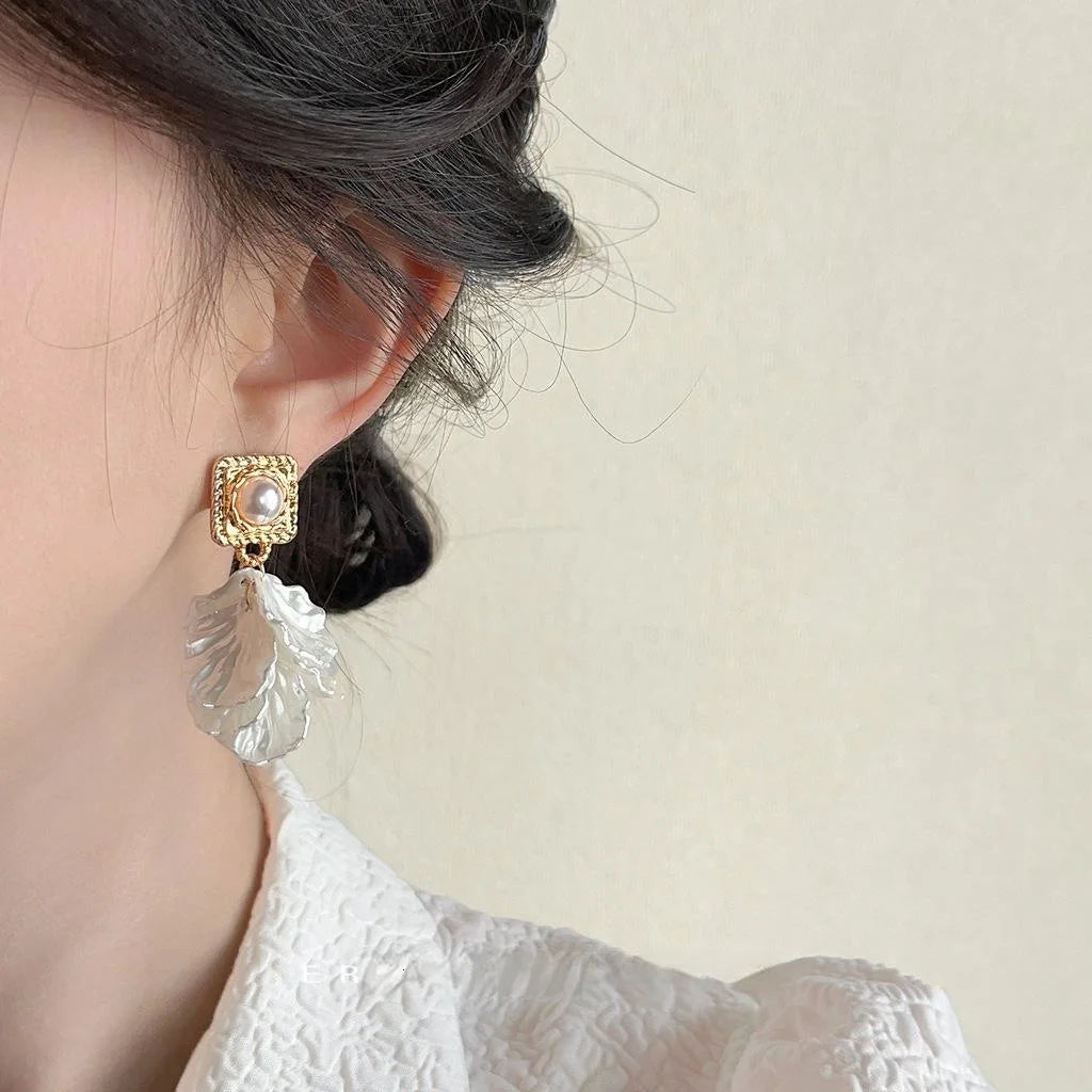 Sweet Vacation Style Acrylic Flower Tassel Drop Earrings With Copper Studs Handmade Jewelry