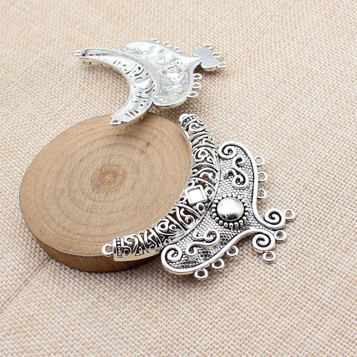 63x53mm 15.3g Antique Silver Zinc Alloy Ethnic Multi-Hole Connector Charm for Necklace Jewelry Making
