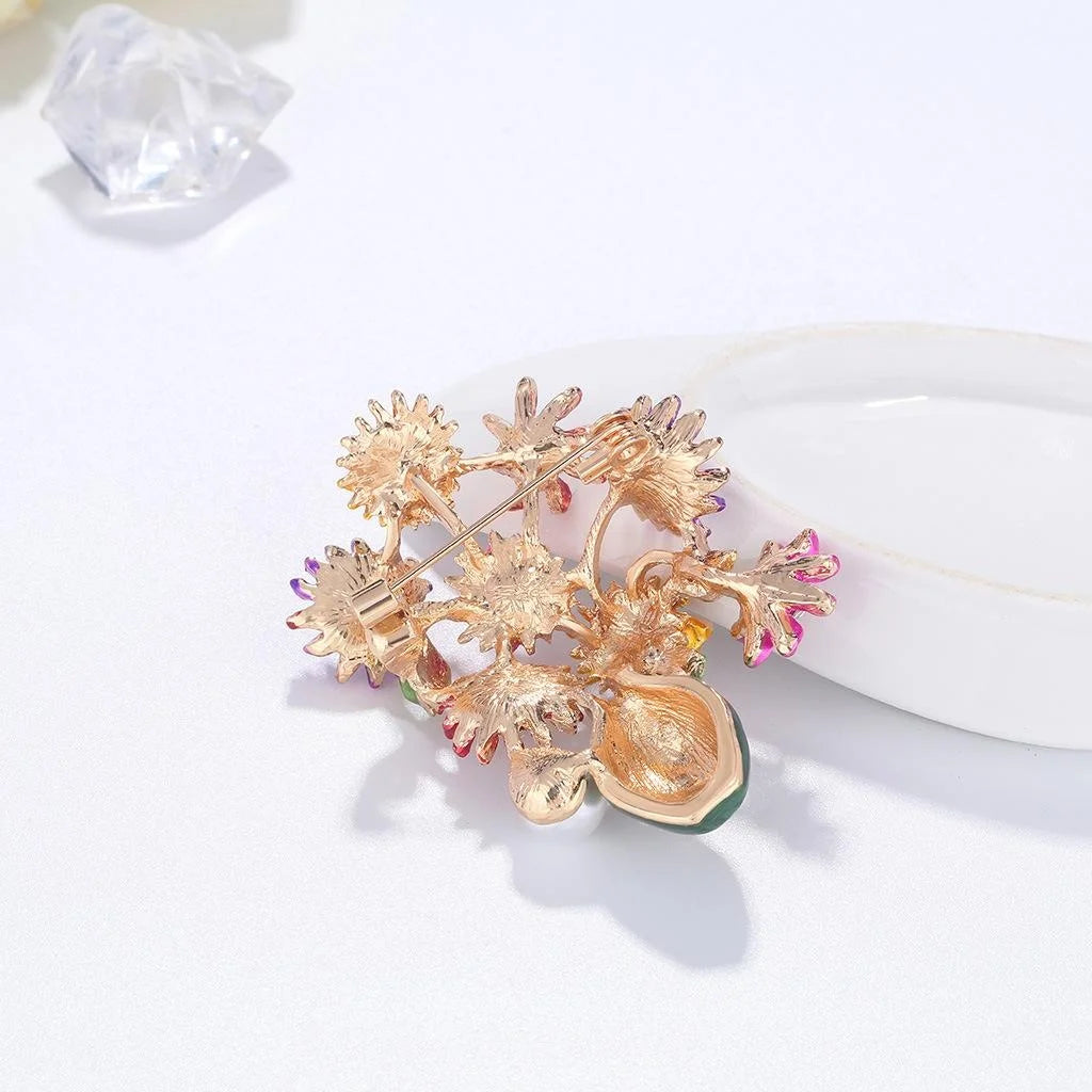 Elegant Enamel Daisy Bouquet Vase Brooch With Rhinestones And Pearl, Alloy Floral Lapel Pin Suit Accessory Gift