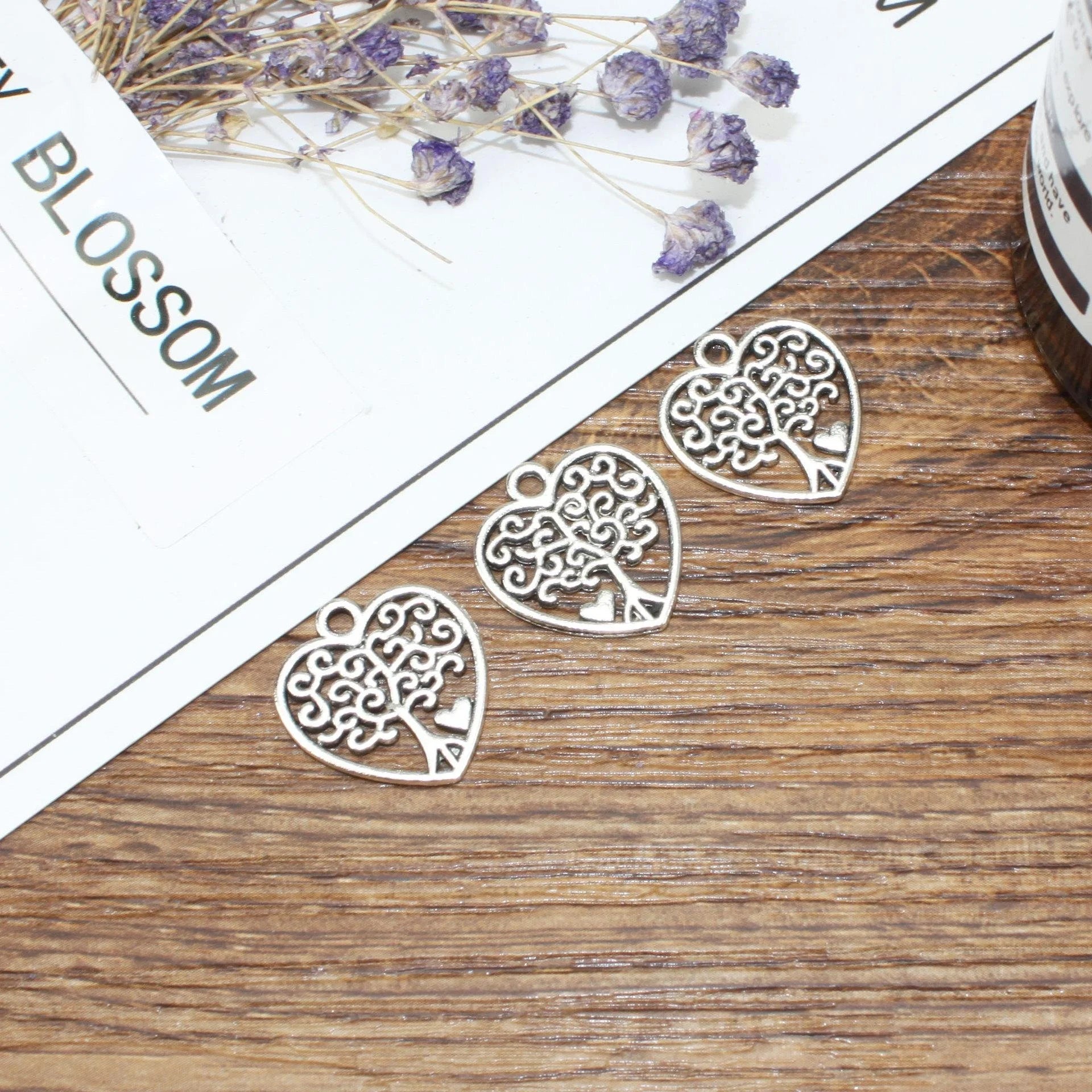 17x18mm Antique Silver Zinc Alloy Tree Of Life Heart Charm Pendant for DIY Necklace Bracelet Jewelry Making