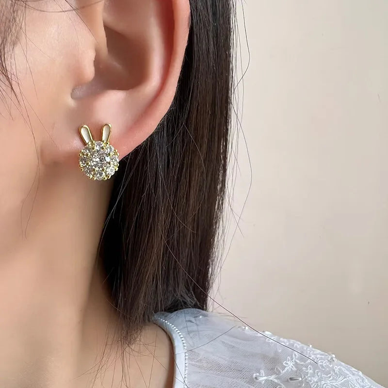 Elegant Zircon Rabbit Bunny Stud & Clip On No Piercing Gold Alloy Sweet Rotatable Ear Cuff Earrings