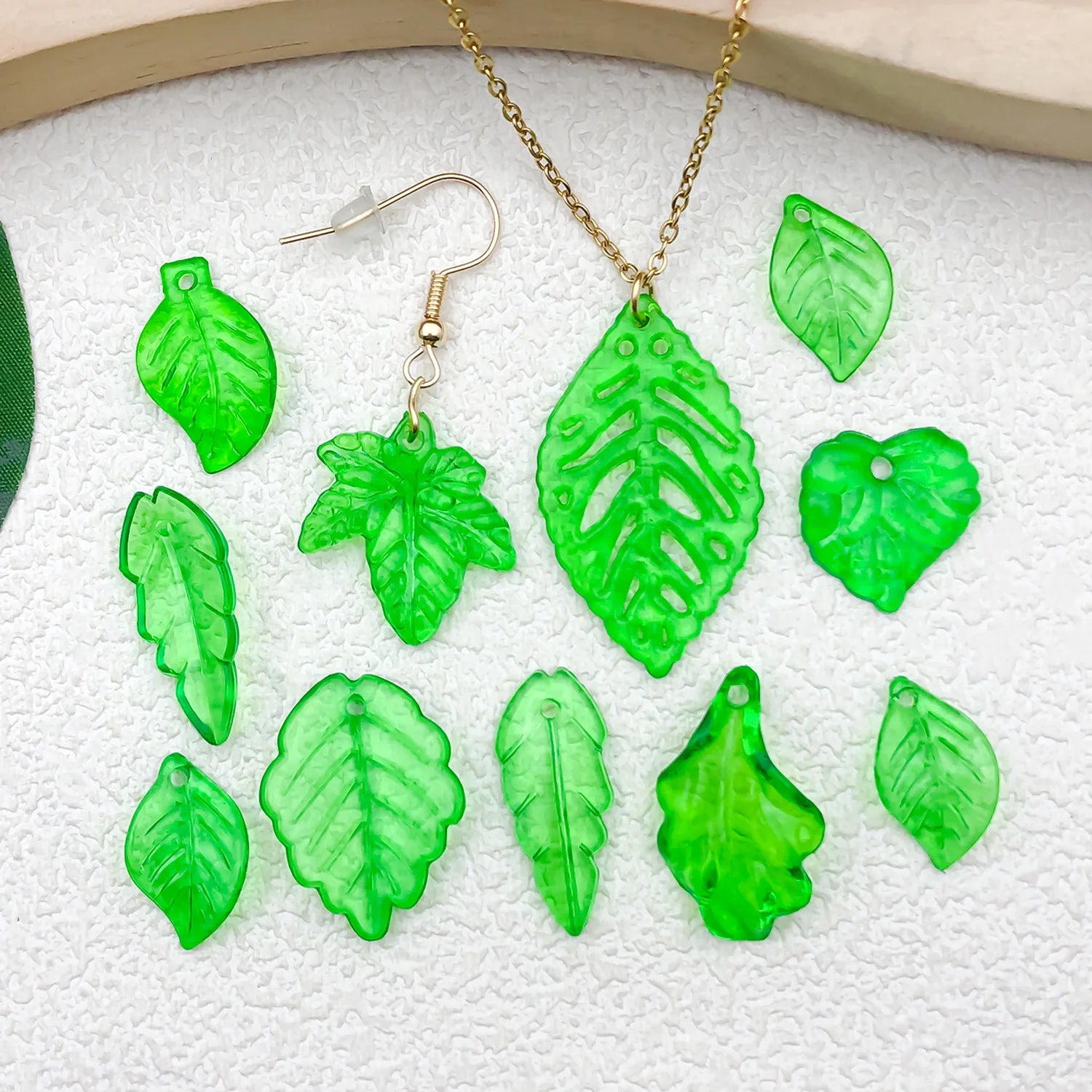 Transparent Acrylic Maple Leaf Green Leaf Grape Leaf loose beads for DIY bracelet making