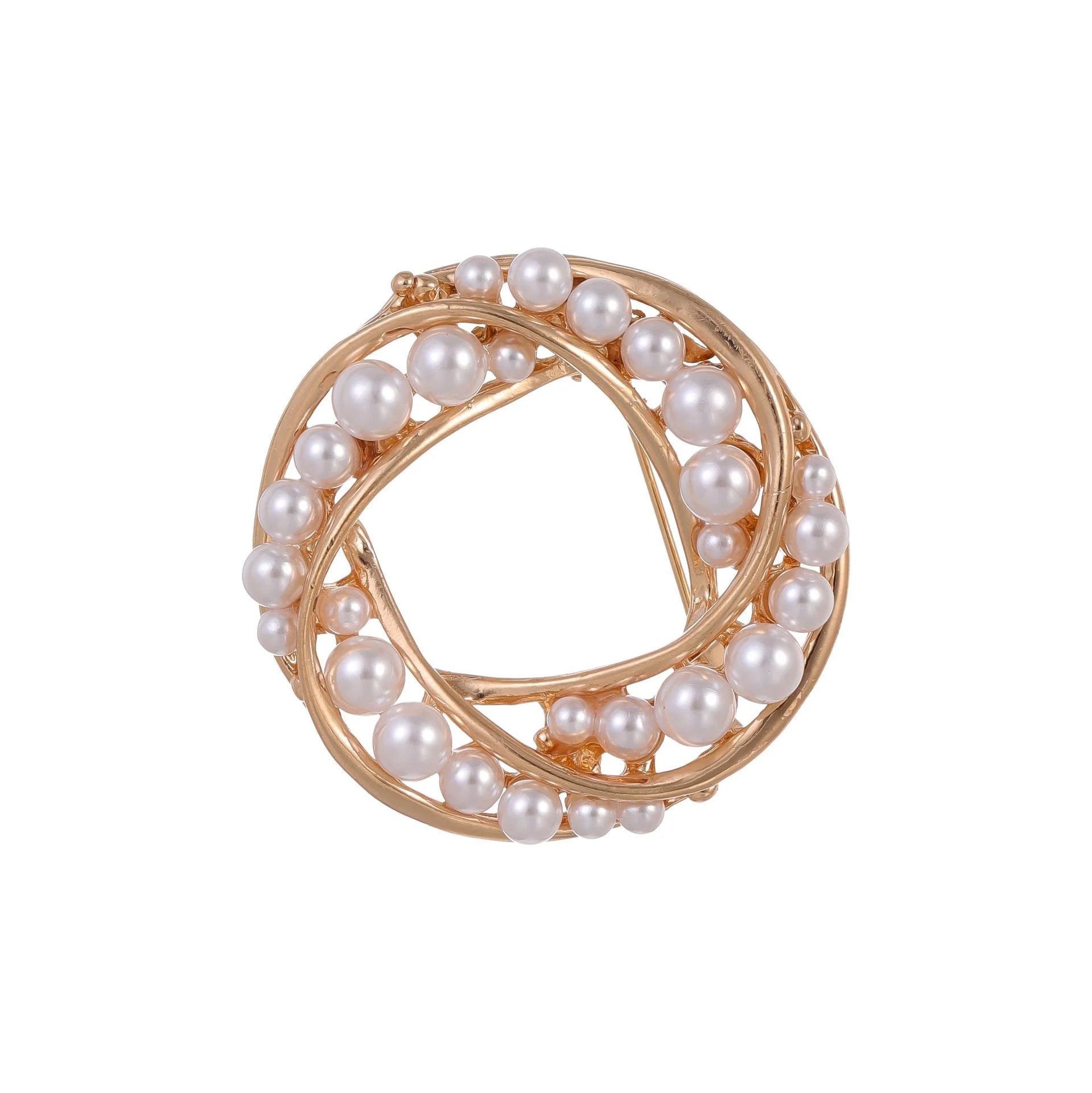 Elegant Alloy Pearl Wreath Brooch For Women, Korean Style Lapel Pin Corsage Suit Accessory Gift
