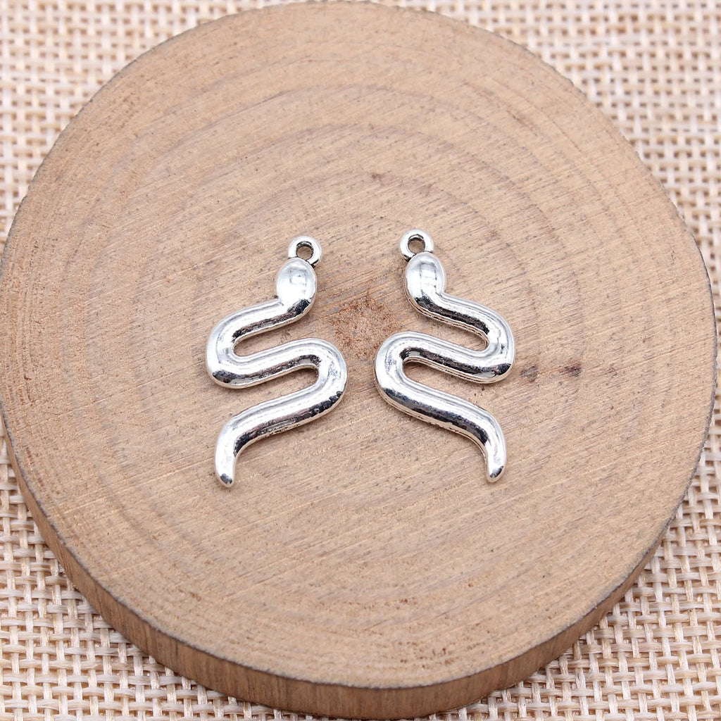 24x13mm 1.5g Antique Silver Zinc Alloy Snake Charm Pendant for DIY Necklace Bracelet Jewelry Making