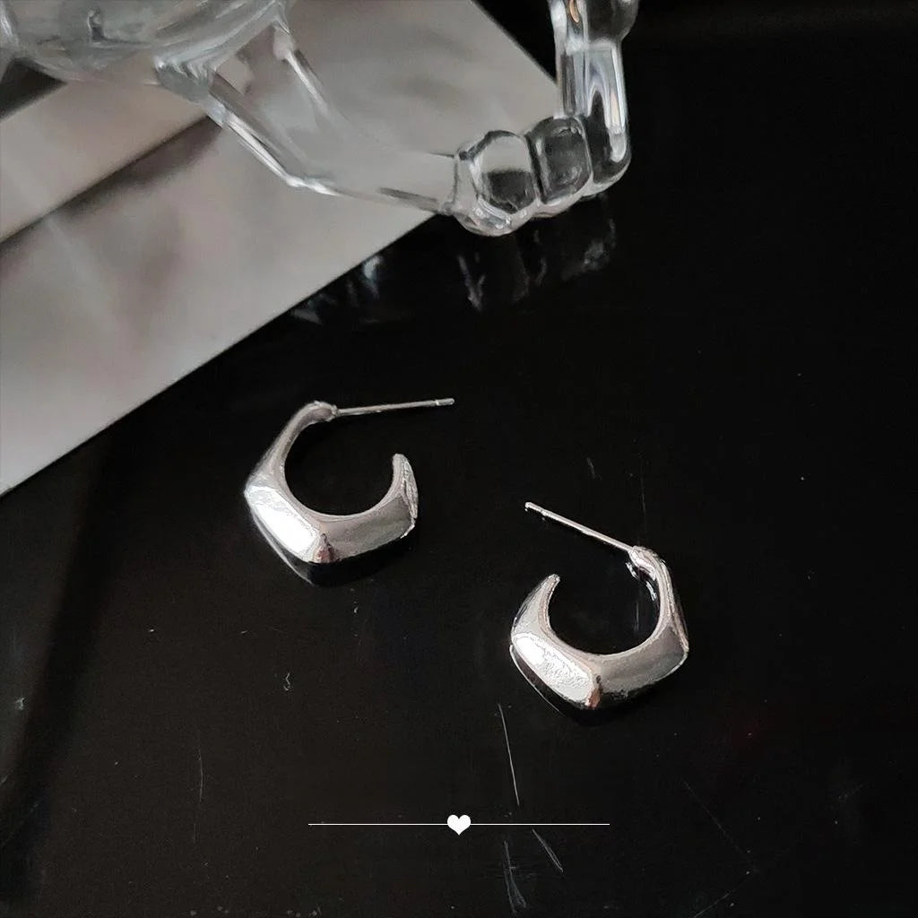 Sweet Cool Style Copper Geometric Smooth Irregular Ring Stud Earrings For Women