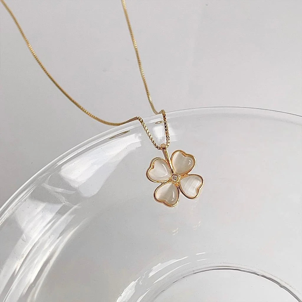 14K Plated Glass Cat Eye Stone Heart Flower Choker Necklace For Women Elegant Minimalist Jewelry
