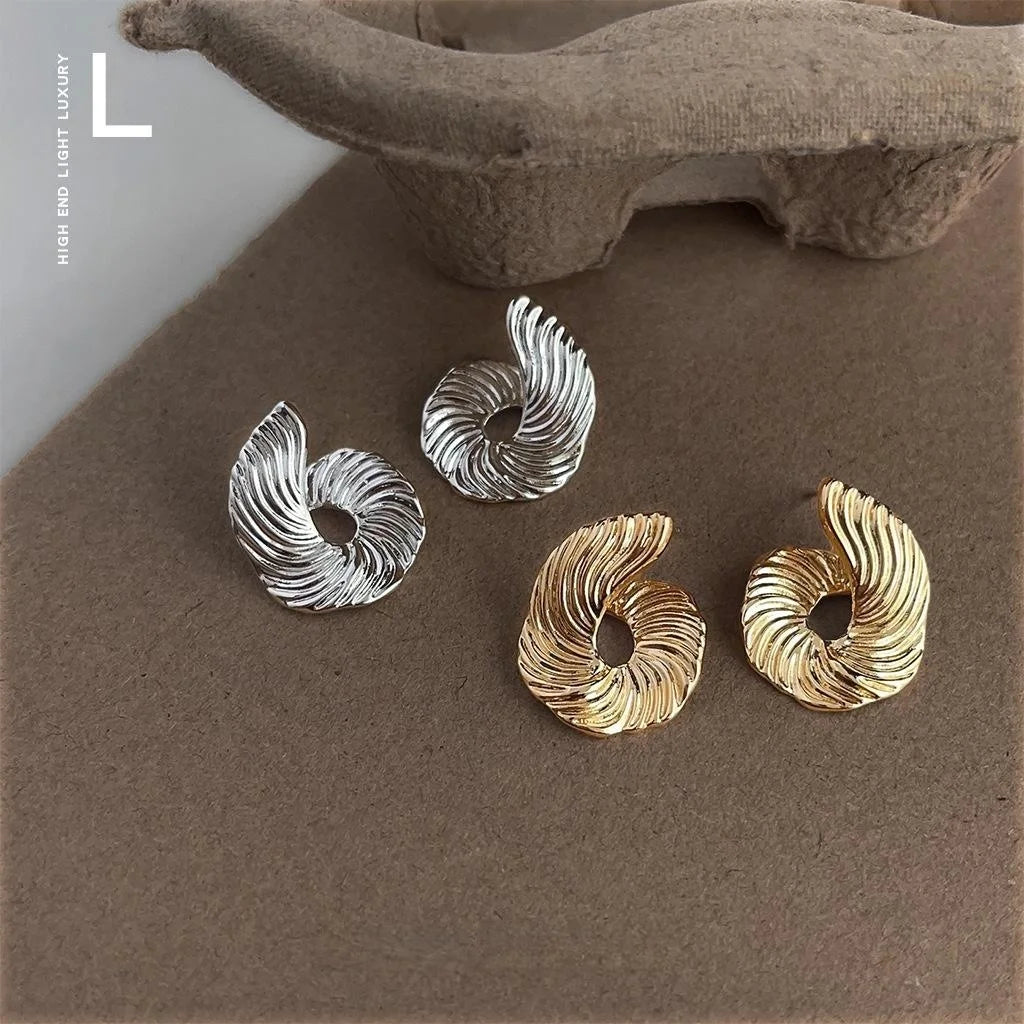 French Vintage Textured Copper Stud Earrings Irregular Geometric Hoop Design