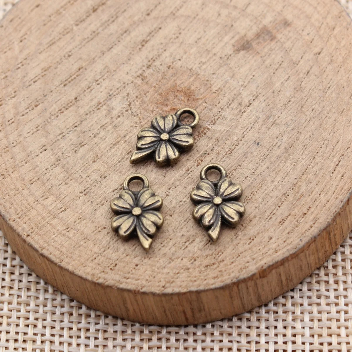 13x8mm 0.69g Multicolor Zinc Alloy Four Leaf Clover Charm Pendant for DIY Bracelet Necklace Jewelry