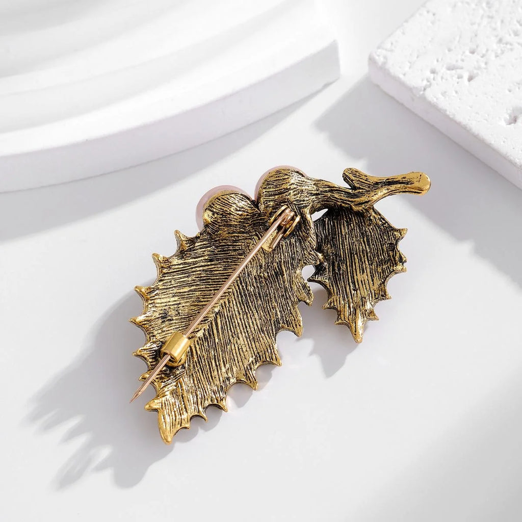 Vintage Maple Leaf Pearl Rhinestone Brooch, Elegant Gold Tone Alloy Lapel Pin Suit Accessory Gift