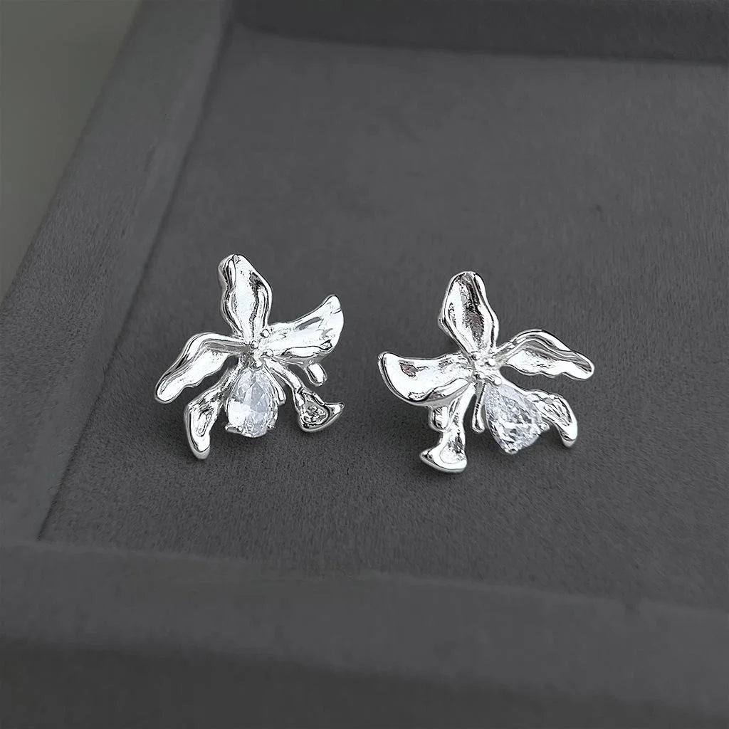 14K Gold Plated Copper Zircon Flower Stud Earrings Irregular Light Luxury Sweet Cool Jewelry