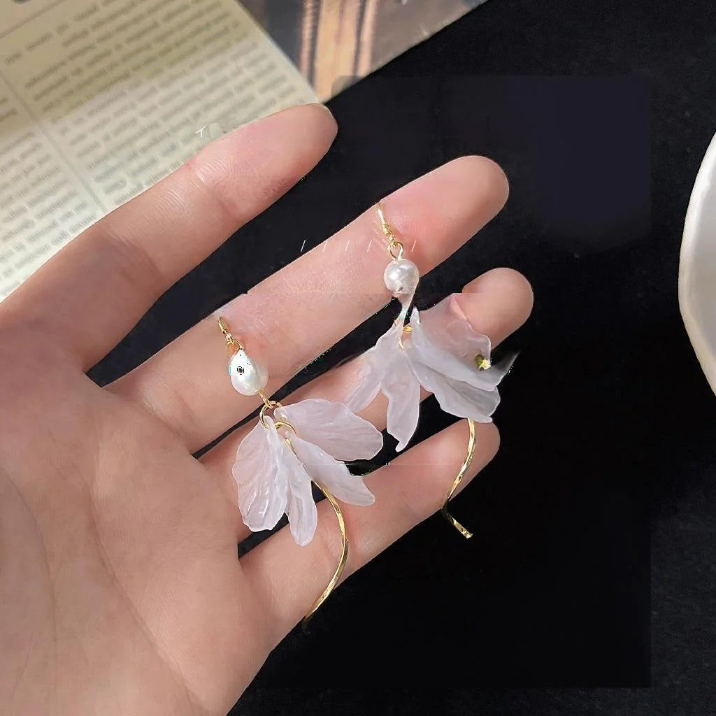 White Acrylic Flower Tassel Drop Earrings Handmade Forest Style Vacation Jewelry