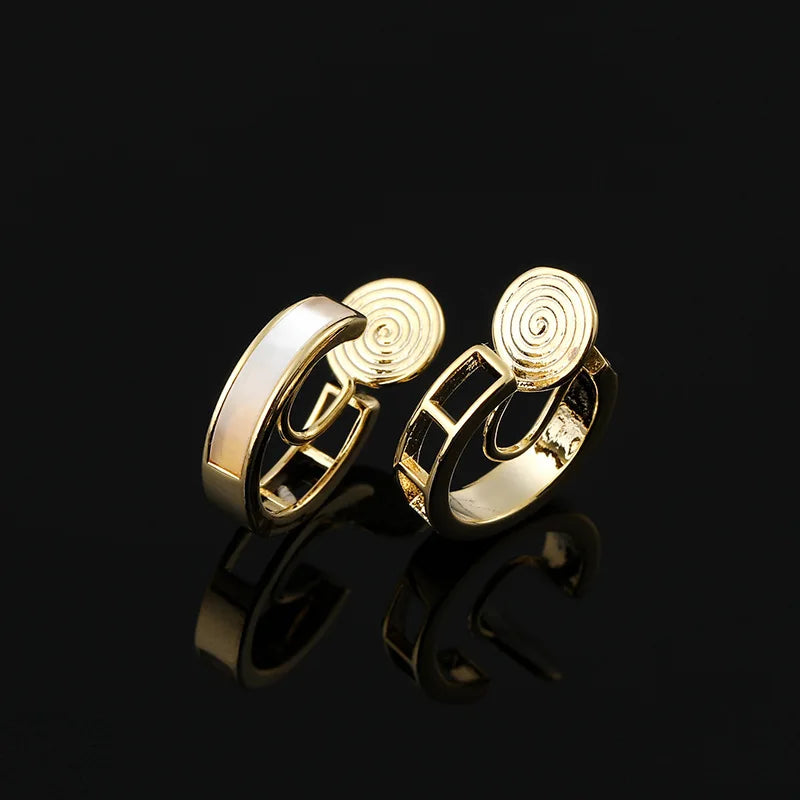 Elegant Gold Tone Spiral Disc Natural Shell Hoop Alloy Stud & Clip On No Piercing Small Huggie Earrings