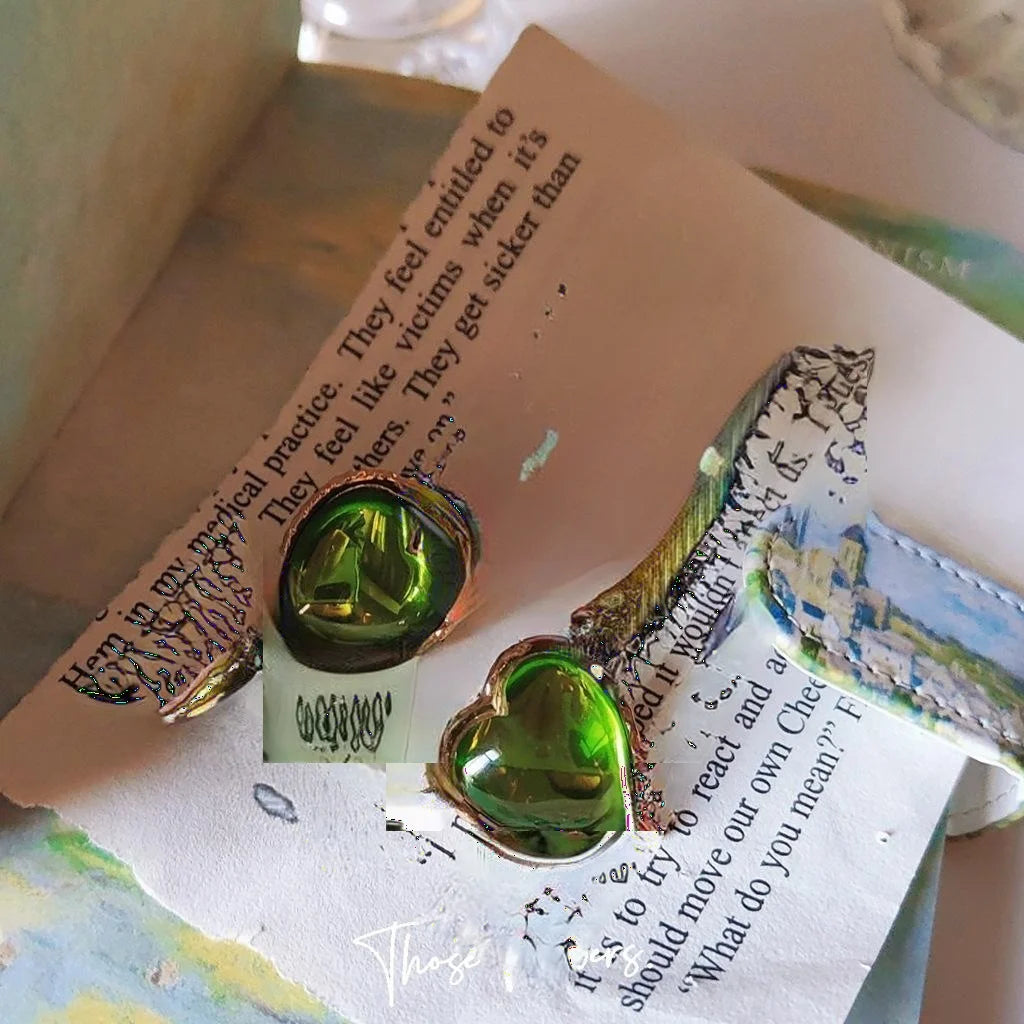 Vintage Green Heart Stud Earrings Alloy Emerald Heart Court Style Elegant Jewelry
