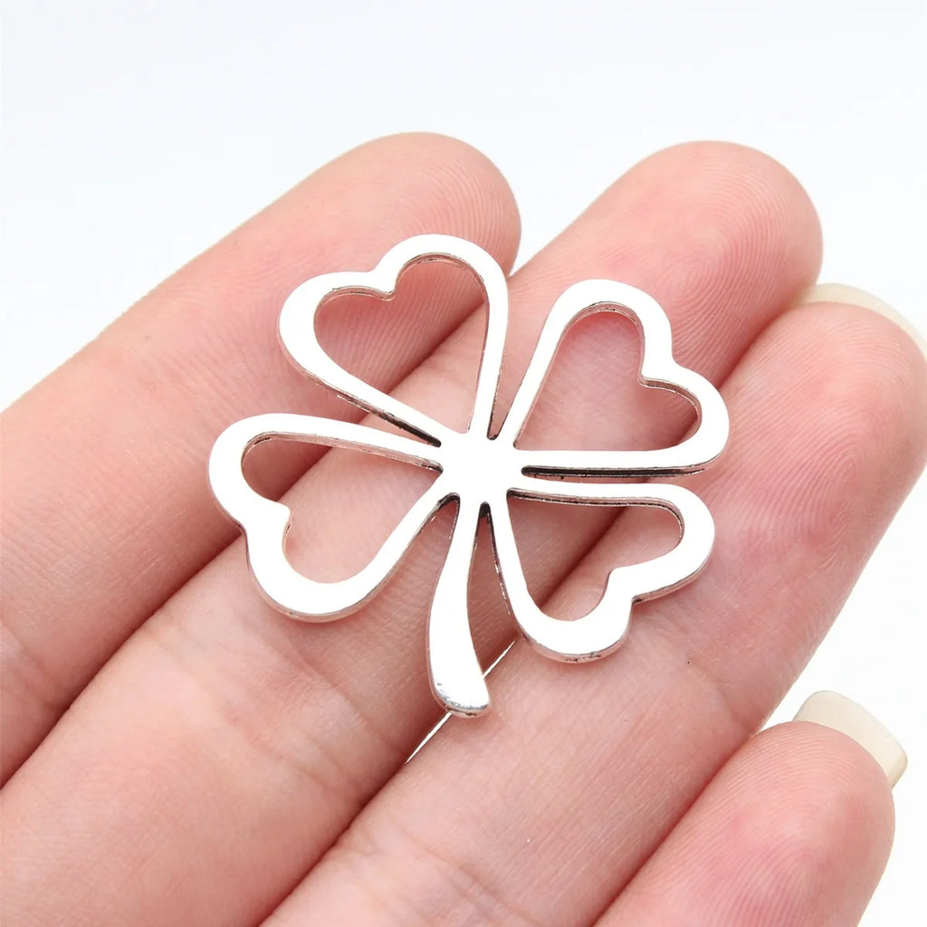 31x29mm 3.5g Antique Silver Zinc Alloy Hollow Four Leaf Clover Charm Pendant for DIY Jewelry Making
